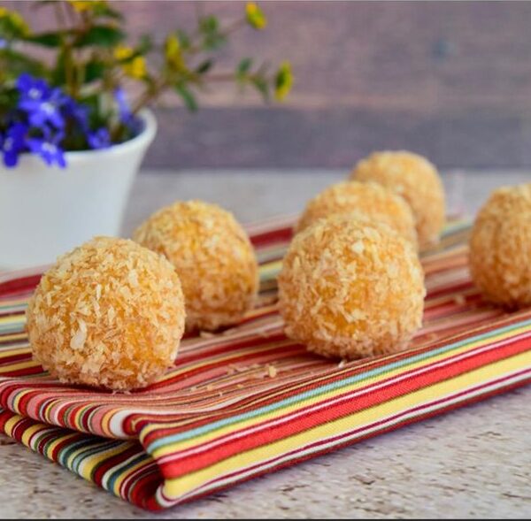 Solar Plexus Pineapple Coconut Energy Truffles (14 Pcs)