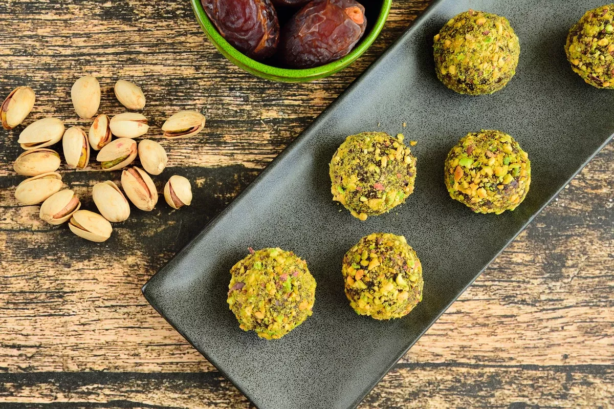 Heart Chakra Pistachio Energy Truffles (14 Pcs)